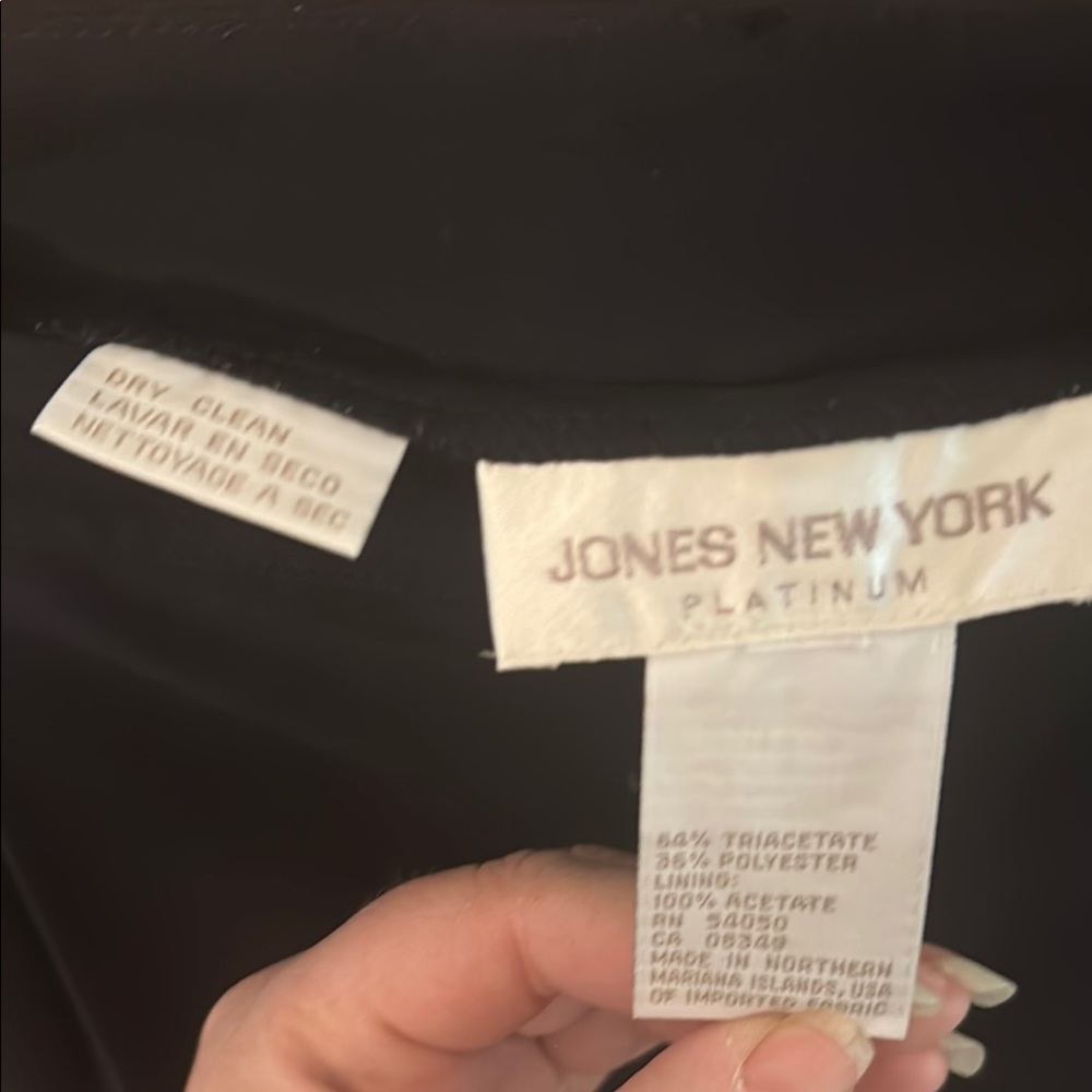 Women’s black classic pants NWOT - Picture 2 of 3
